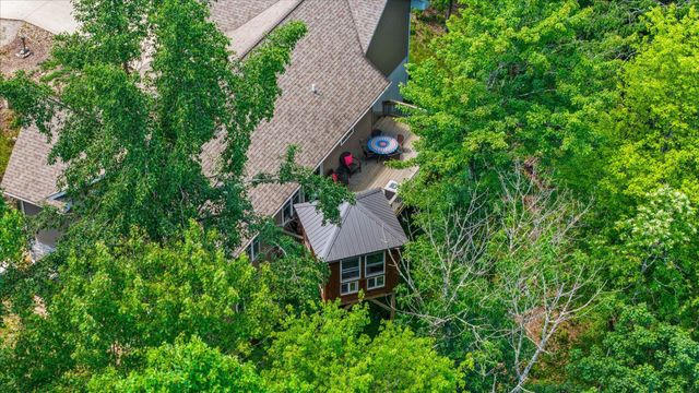 972 Sauk Lane, Hide A Way Hills, OH 43107