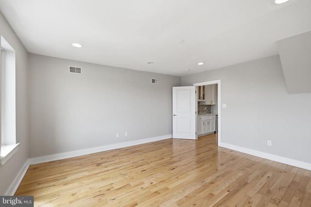 2313 ELLSWORTH ST, Philadelphia, PA 19146