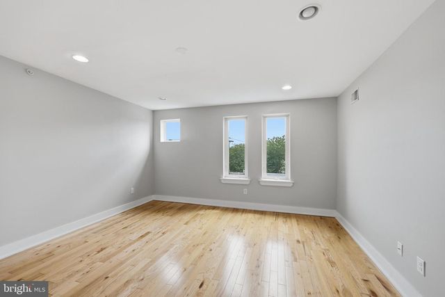 2313 ELLSWORTH ST, Philadelphia, PA 19146