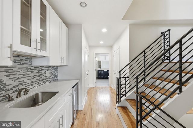 2313 ELLSWORTH ST, Philadelphia, PA 19146