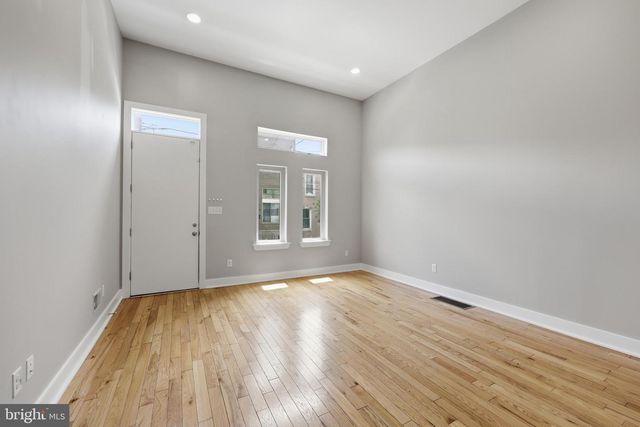 2313 ELLSWORTH ST, Philadelphia, PA 19146