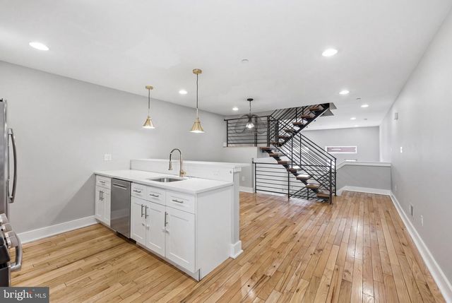 2313 ELLSWORTH ST, Philadelphia, PA 19146