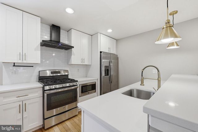 2313 ELLSWORTH ST, Philadelphia, PA 19146