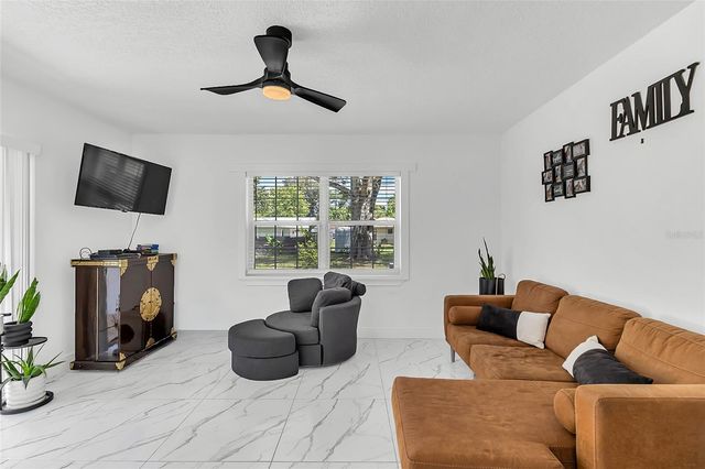 425 WISCONSIN AVENUE, St Cloud, FL 34769