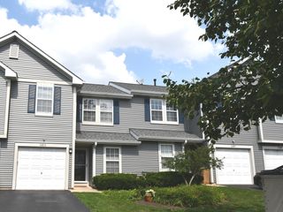 1211 Arapaho Court, Naperville, IL 60540