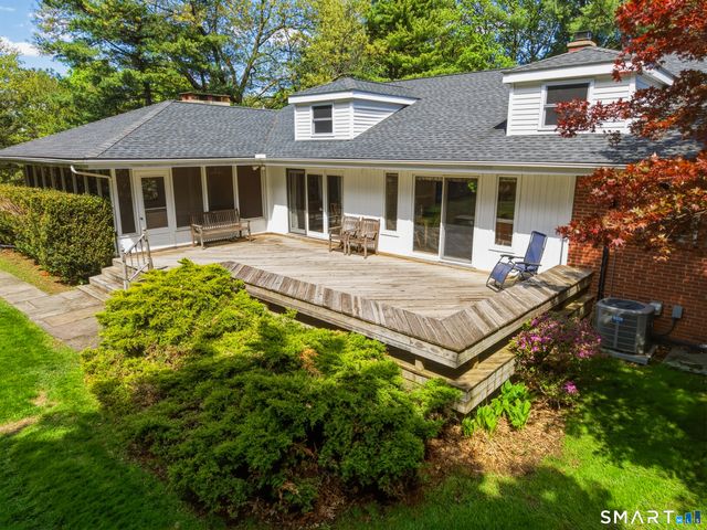 12 Mountain Farms Road, West Hartford, CT 06117