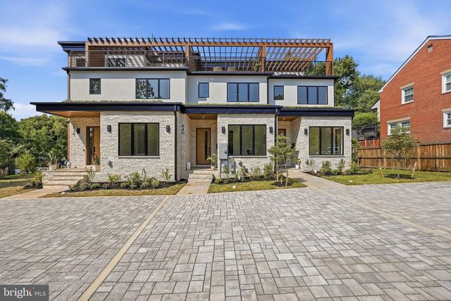 840 N BURLINGTON ST, Arlington, VA 22203