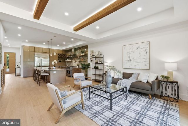 840 N BURLINGTON ST, Arlington, VA 22203