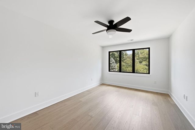 840 N BURLINGTON ST, Arlington, VA 22203