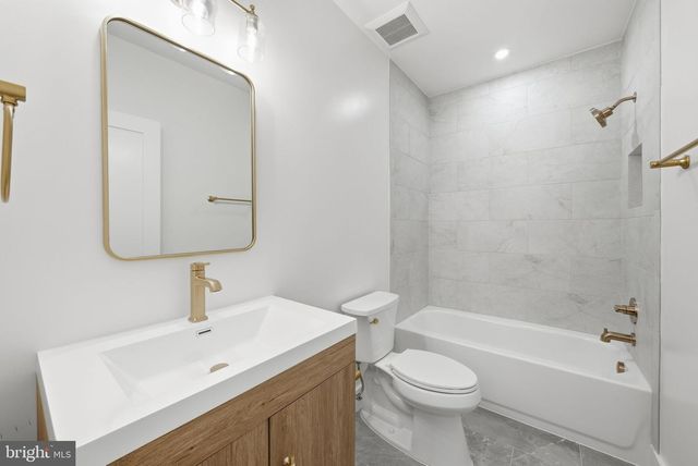 840 N BURLINGTON ST, Arlington, VA 22203