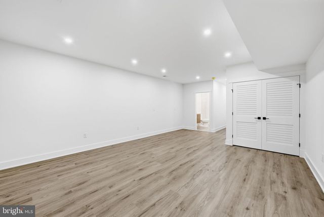 840 N BURLINGTON ST, Arlington, VA 22203