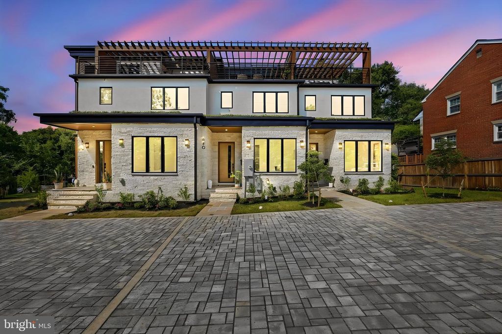 840 N BURLINGTON ST, Arlington, VA 22203