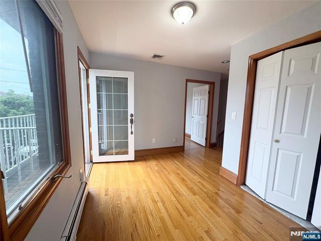 476 Highland Avenue right, Palisades Park, NJ 07650