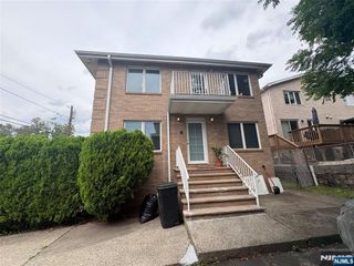 476 Highland Avenue right, Palisades Park, NJ 07650