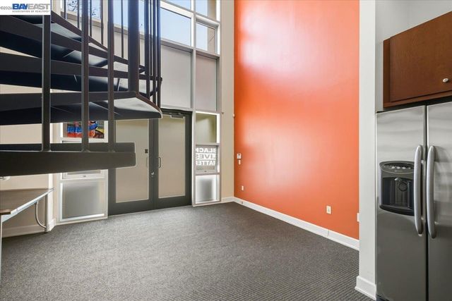 809 Clay, Oakland, CA 94607