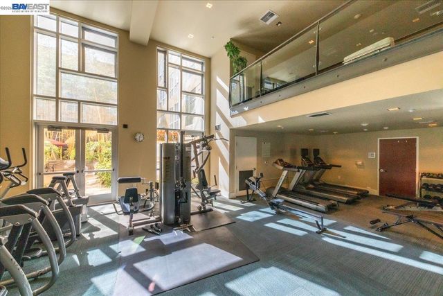 809 Clay, Oakland, CA 94607