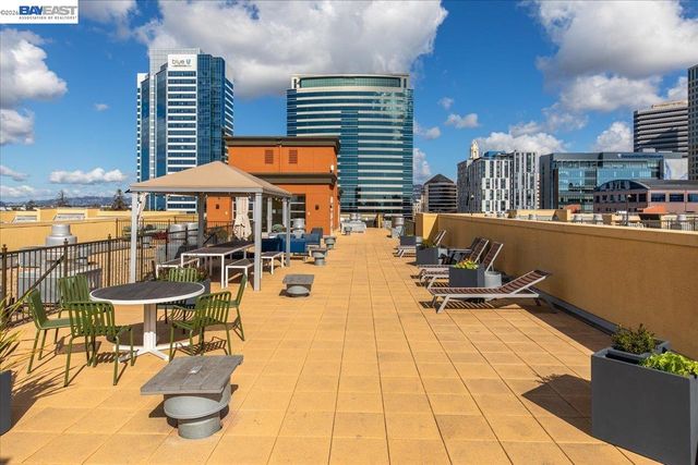 809 Clay, Oakland, CA 94607