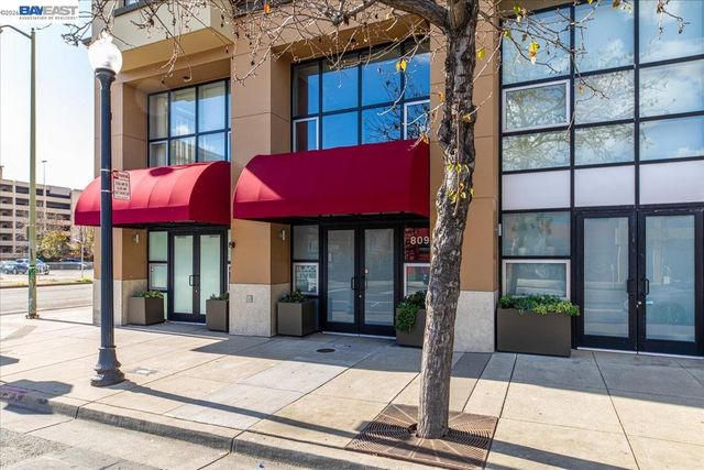 809 Clay, Oakland, CA 94607