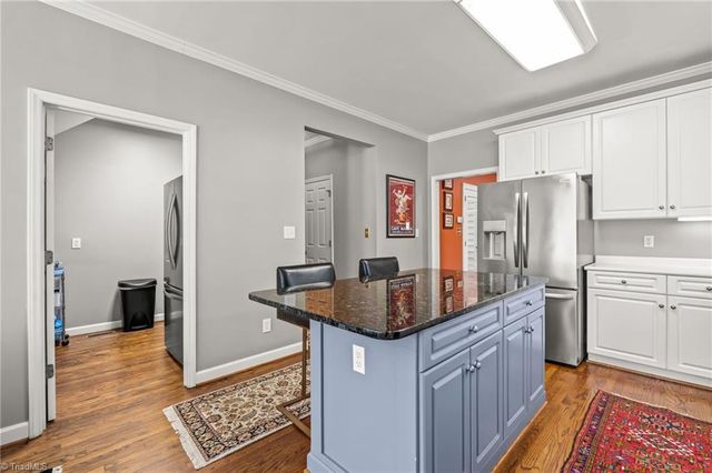 900 W Lexington Avenue, High Point, NC 27262