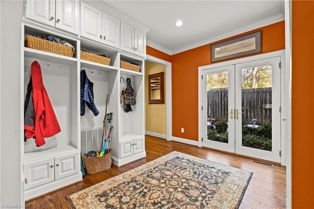 900 W Lexington Avenue, High Point, NC 27262