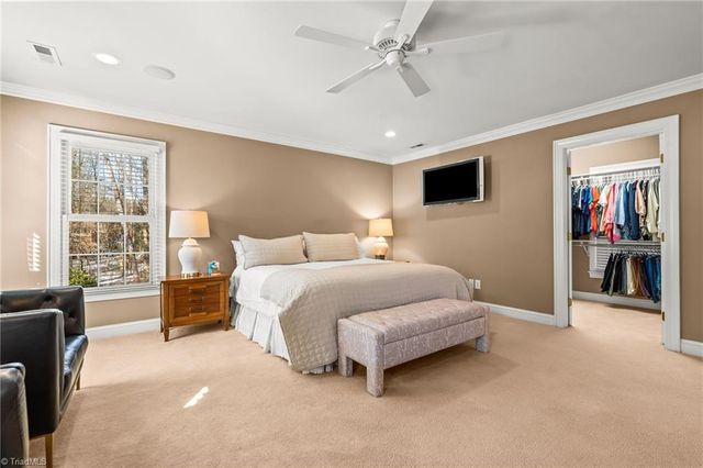 900 W Lexington Avenue, High Point, NC 27262