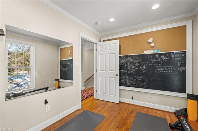 900 W Lexington Avenue, High Point, NC 27262