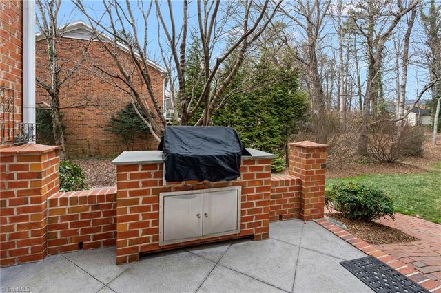 900 W Lexington Avenue, High Point, NC 27262