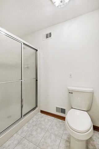 2215 Ridgemoor Court, Burton, MI 48509