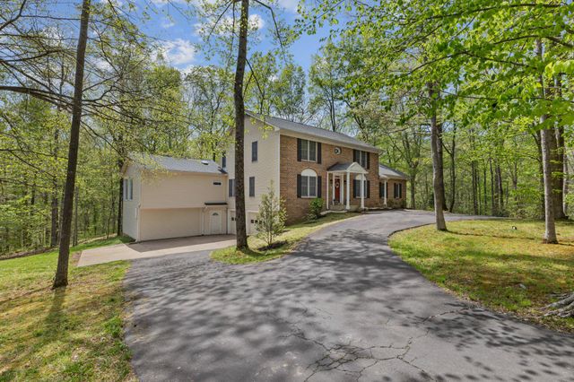 11451 HUNTSMAN DR, Manassas, VA 20112