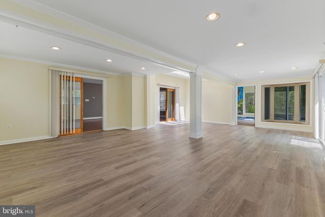11451 HUNTSMAN DR, Manassas, VA 20112