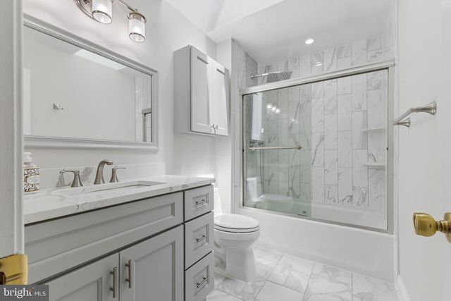 11451 HUNTSMAN DR, Manassas, VA 20112