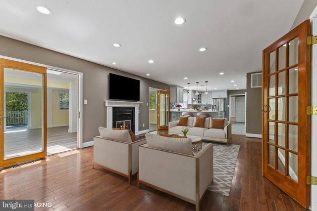 11451 HUNTSMAN DR, Manassas, VA 20112