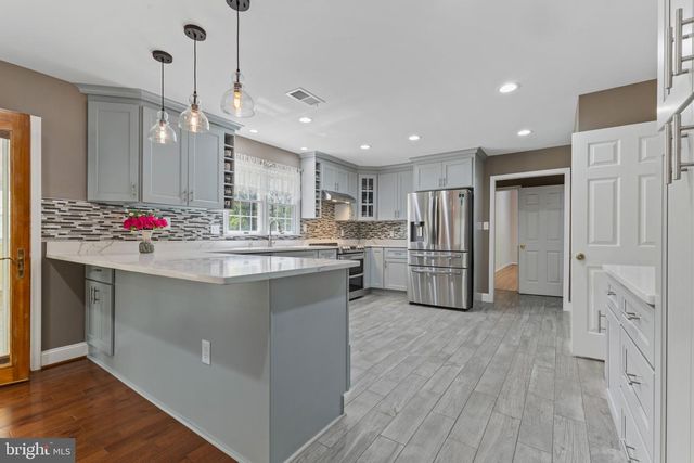 11451 HUNTSMAN DR, Manassas, VA 20112