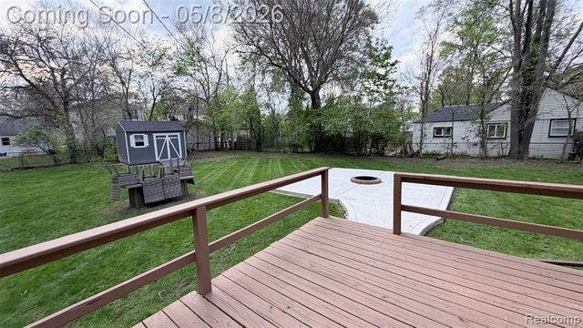 21405 Indian Street, Southfield, MI 48033