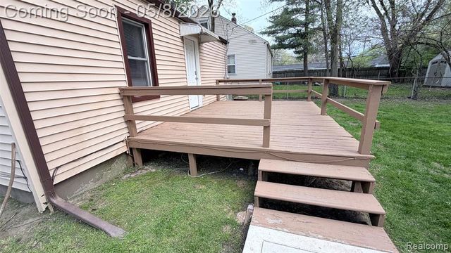 21405 Indian Street, Southfield, MI 48033