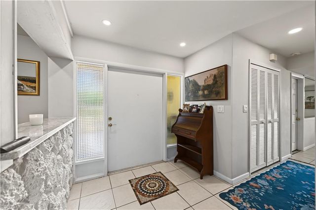 1137 Town And River DR, Fort Myers, FL 33919