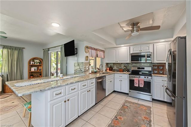 1137 Town And River DR, Fort Myers, FL 33919