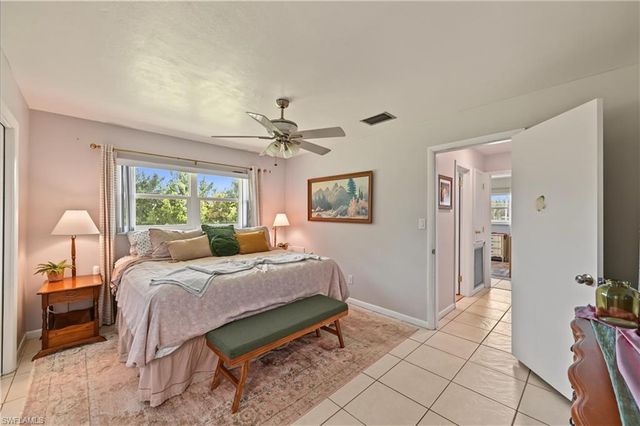 1137 Town And River DR, Fort Myers, FL 33919