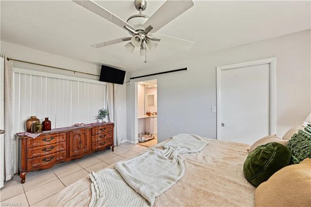 1137 Town And River DR, Fort Myers, FL 33919