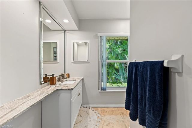 1137 Town And River DR, Fort Myers, FL 33919