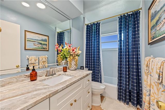 1137 Town And River DR, Fort Myers, FL 33919