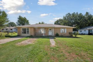 410 SW 3rd Street, Checotah, OK 74426