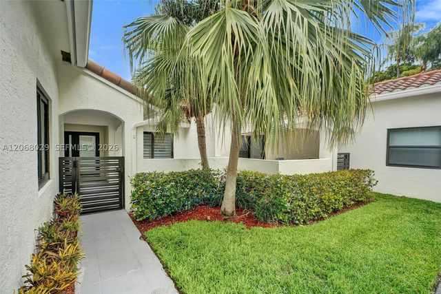 21240 Harbor Way 285-28, Aventura, FL 33180