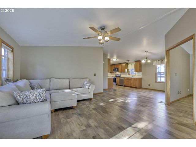 5385 Sw 167TH Ave, Beaverton, OR 97007