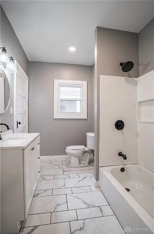 420 S Roosevelt Avenue, Piqua, OH 45356