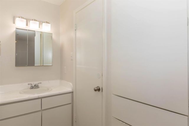 4100 Avenue A 203, Austin, TX 78751