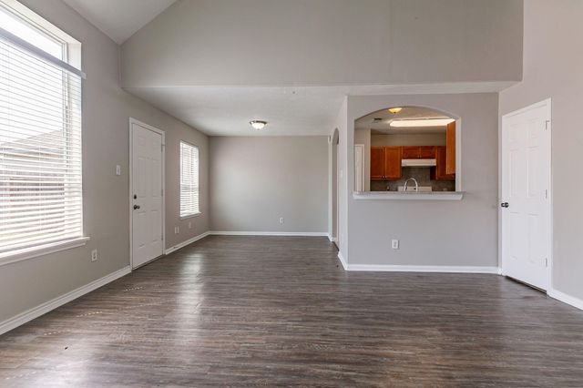 7850 Winding Creek View, Houston, TX 77072