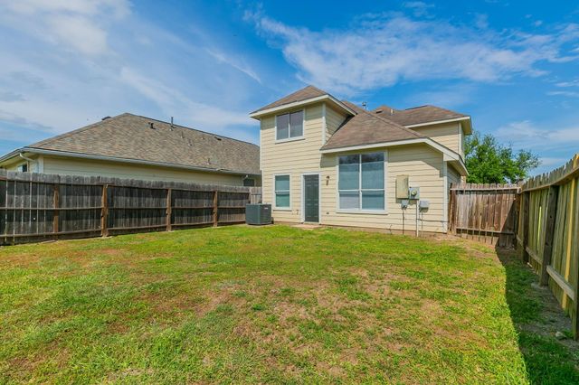 7850 Winding Creek View, Houston, TX 77072