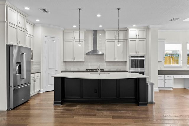 3701 W JETTON AVENUE, Tampa, FL 33629