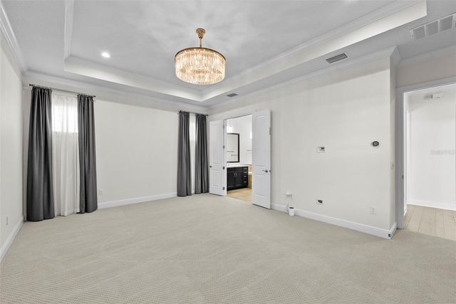 3701 W JETTON AVENUE, Tampa, FL 33629